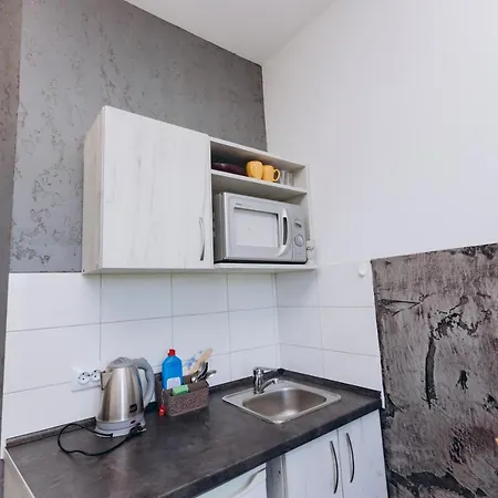 Нові Apartments Біля Жд Вокзалу Ivano-Frankivsk Exterior photo